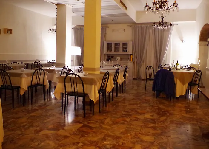 מלון Vergilius 3*